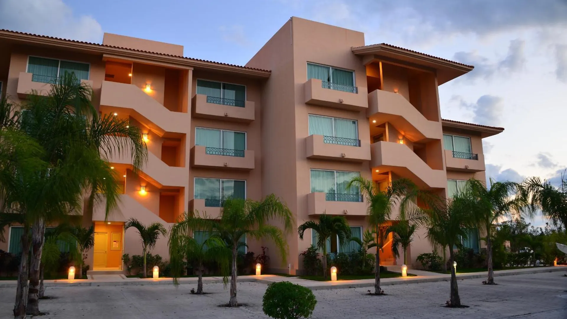 Portobello Gran Marina Puerto Aventuras